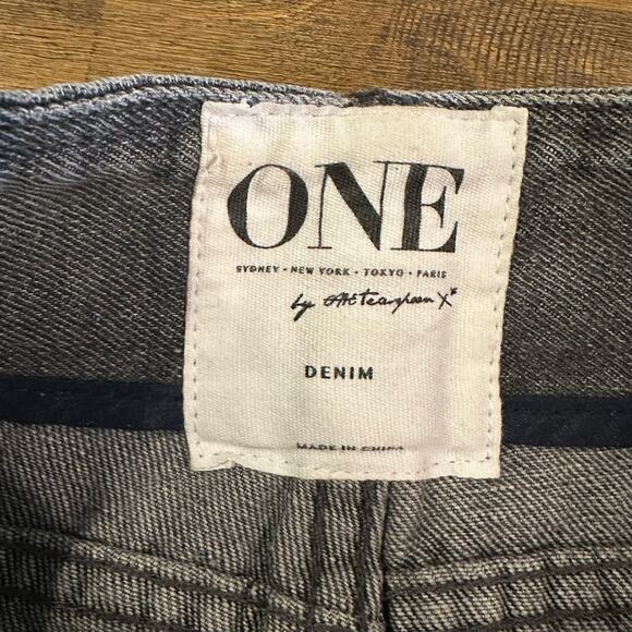 One x One Teaspoon Super Freaks Faded Black Denim Cutoff Shorts Size 26 - Picture 11 of 12